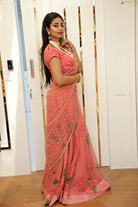 Model Honey Chowdari in Peach Lehenga Choli