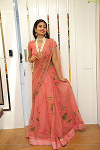 Model Honey Chowdari in Peach Lehenga Choli