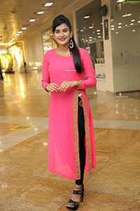 Jenny Honey in Pink Side Slit Kurti