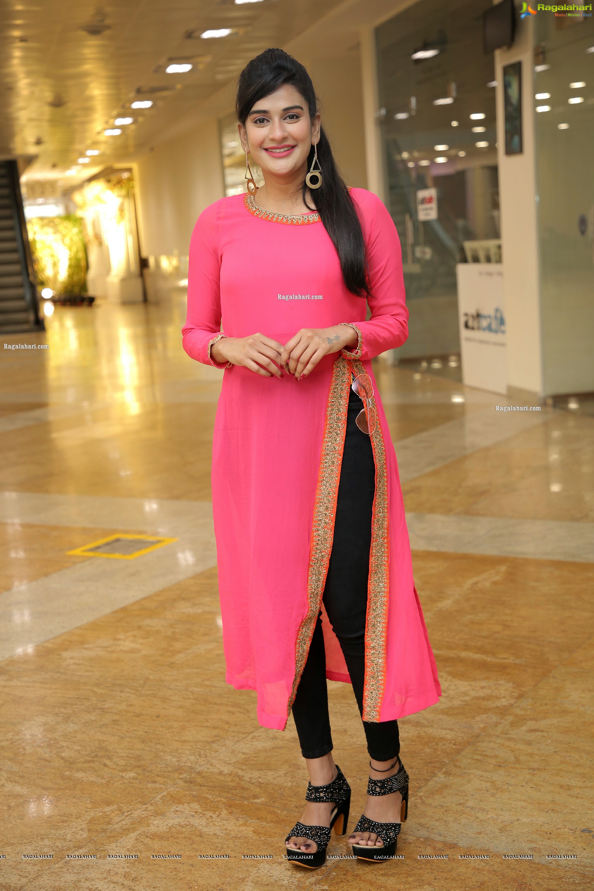 Jenny Honey in Pink Side Slit Kurti, HD Photo Gallery