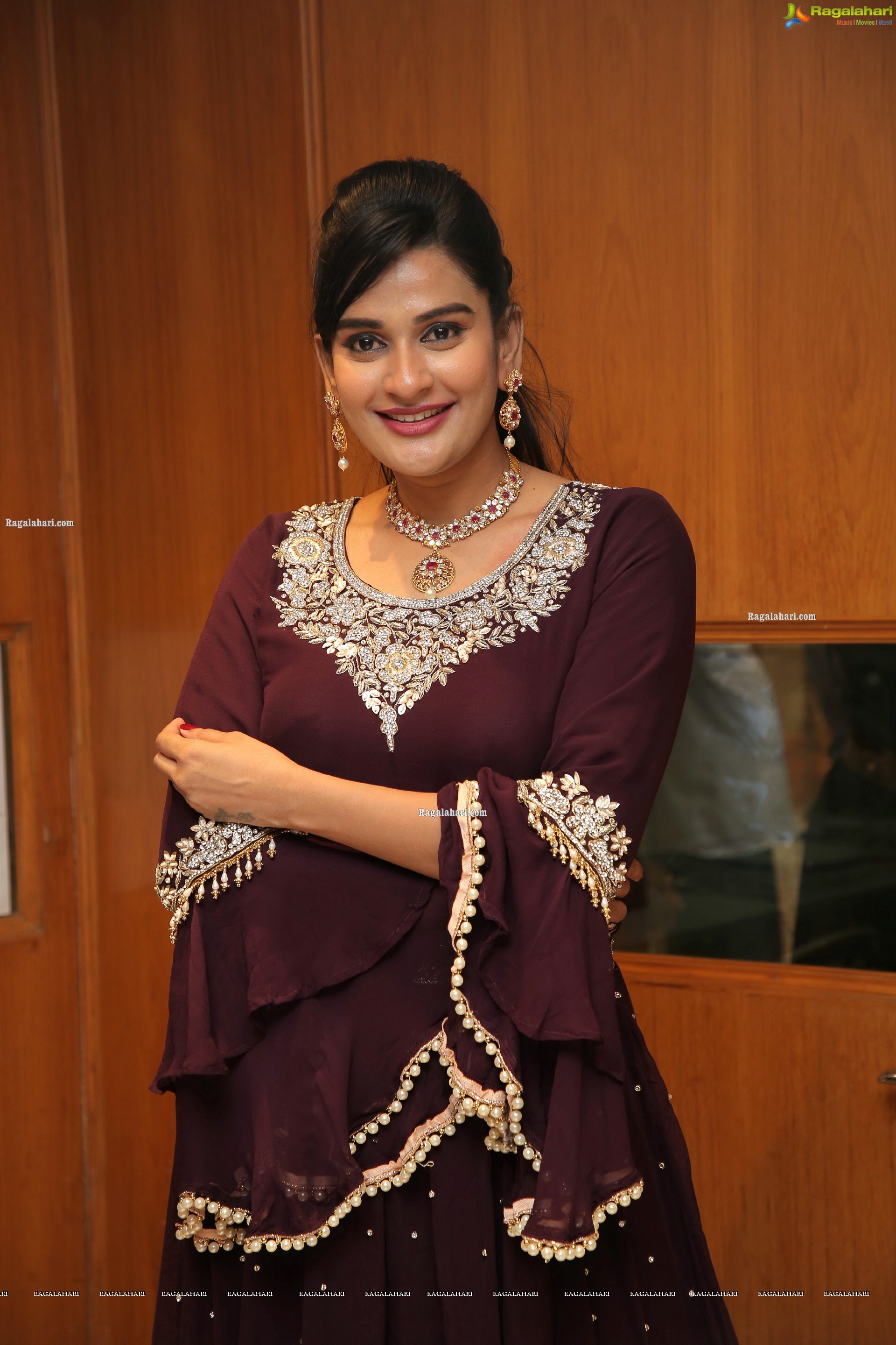 Jenny Honey Showcases a Collection of Tibarumal Jewellers, HD Stills