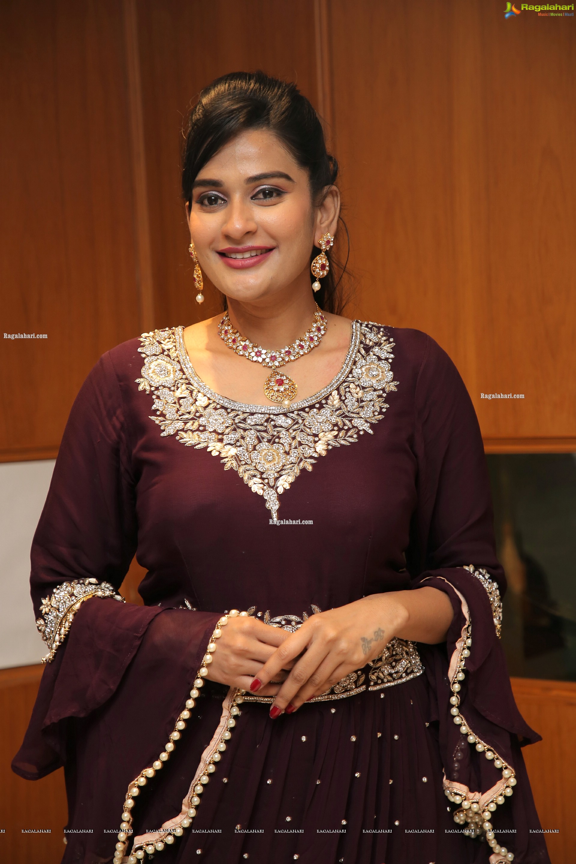 Jenny Honey Showcases a Collection of Tibarumal Jewellers, HD Stills