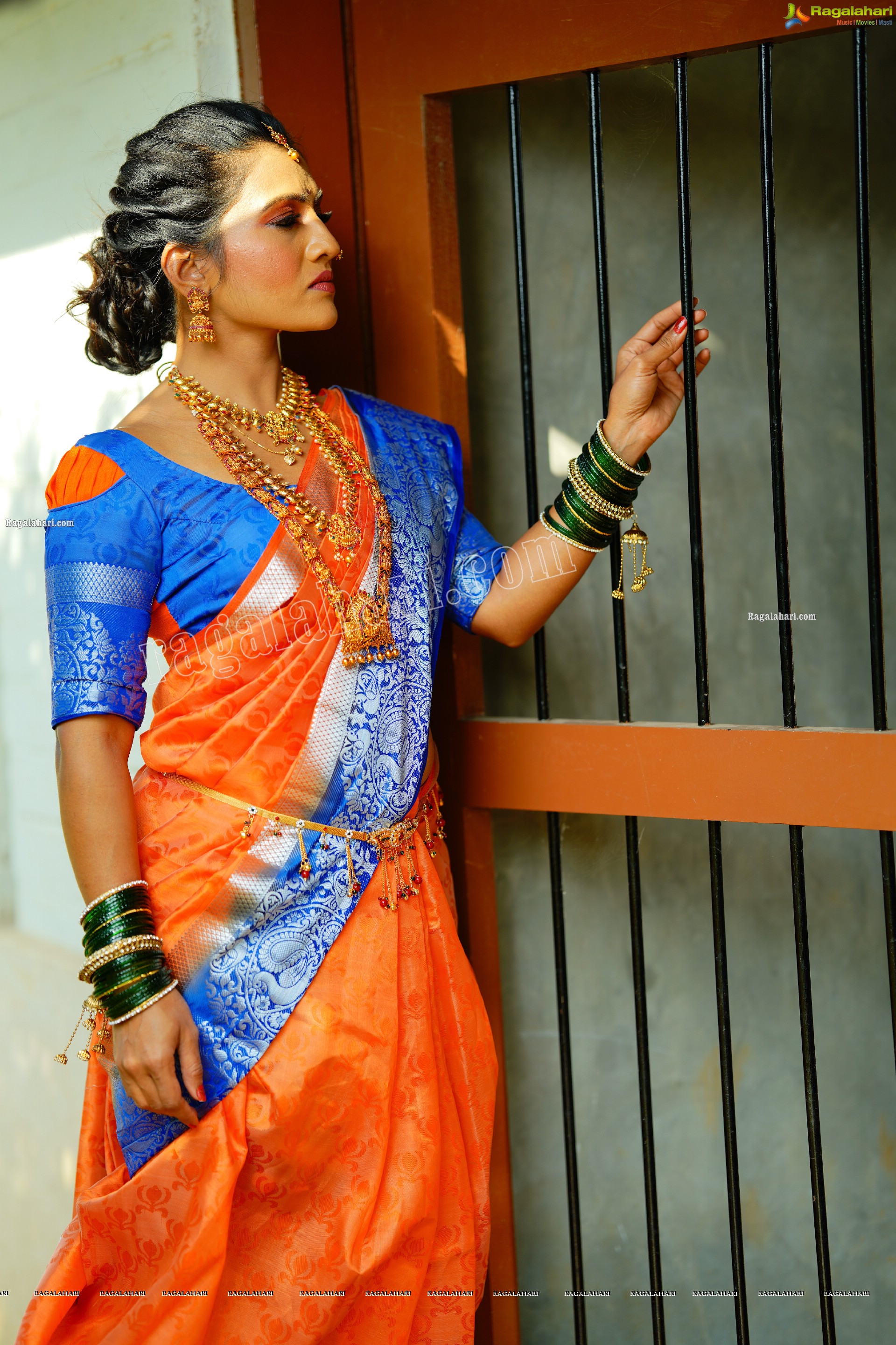 Mamatha Rahuth in Orange Saree Gochikattu Style, HD Photo Gallery