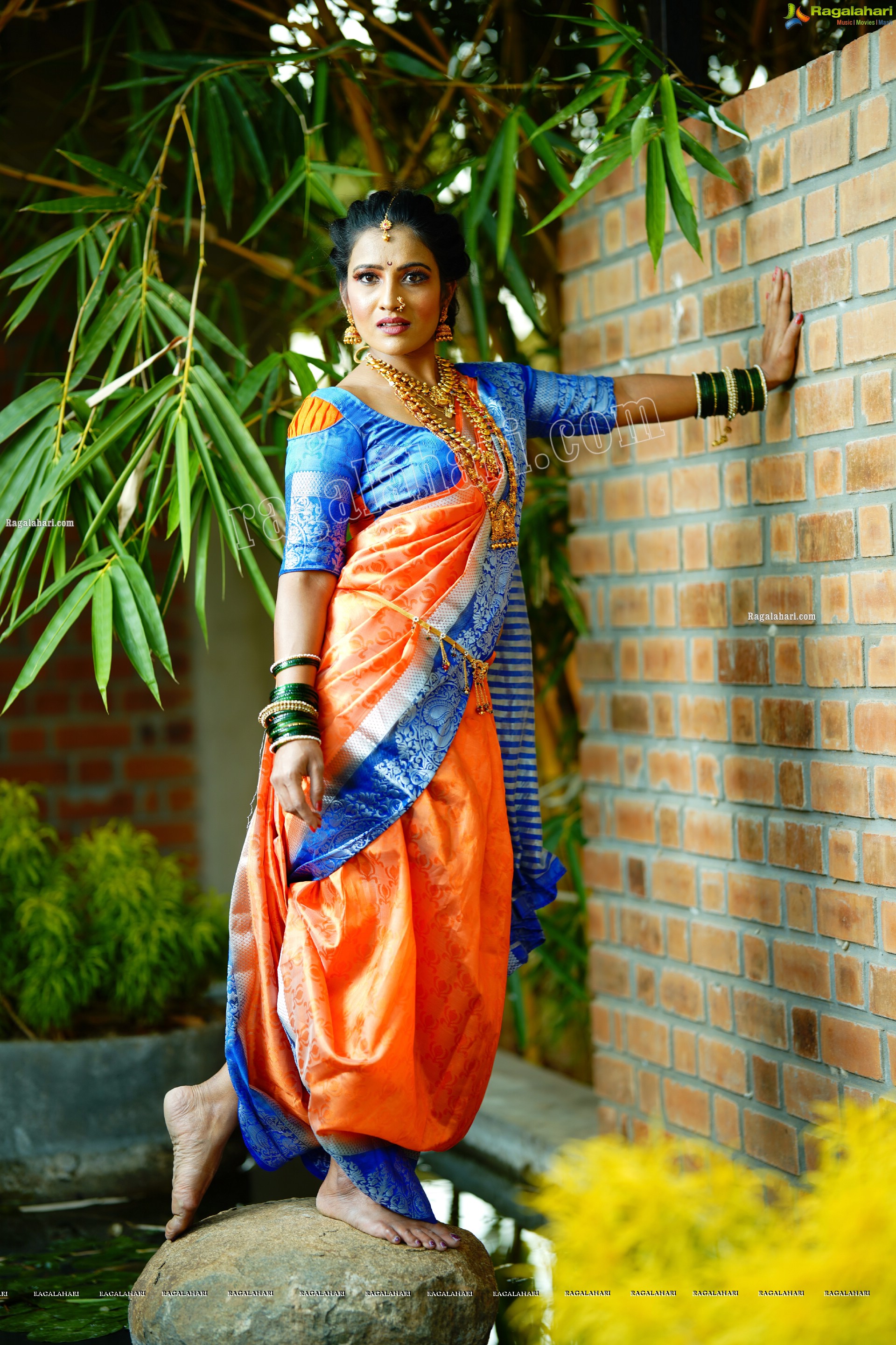 Mamatha Rahuth in Orange Saree Gochikattu Style, HD Photo Gallery