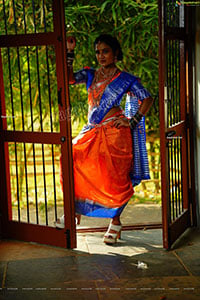 Mamatha Rahuth in Orange Saree Gochikattu Style