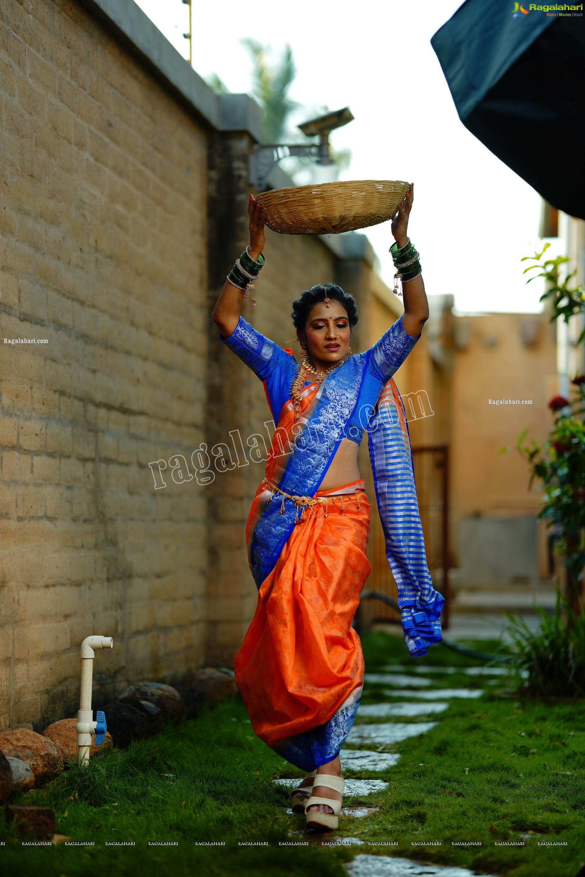 Mamatha Rahuth in Orange Saree Gochikattu Style, HD Photo Gallery