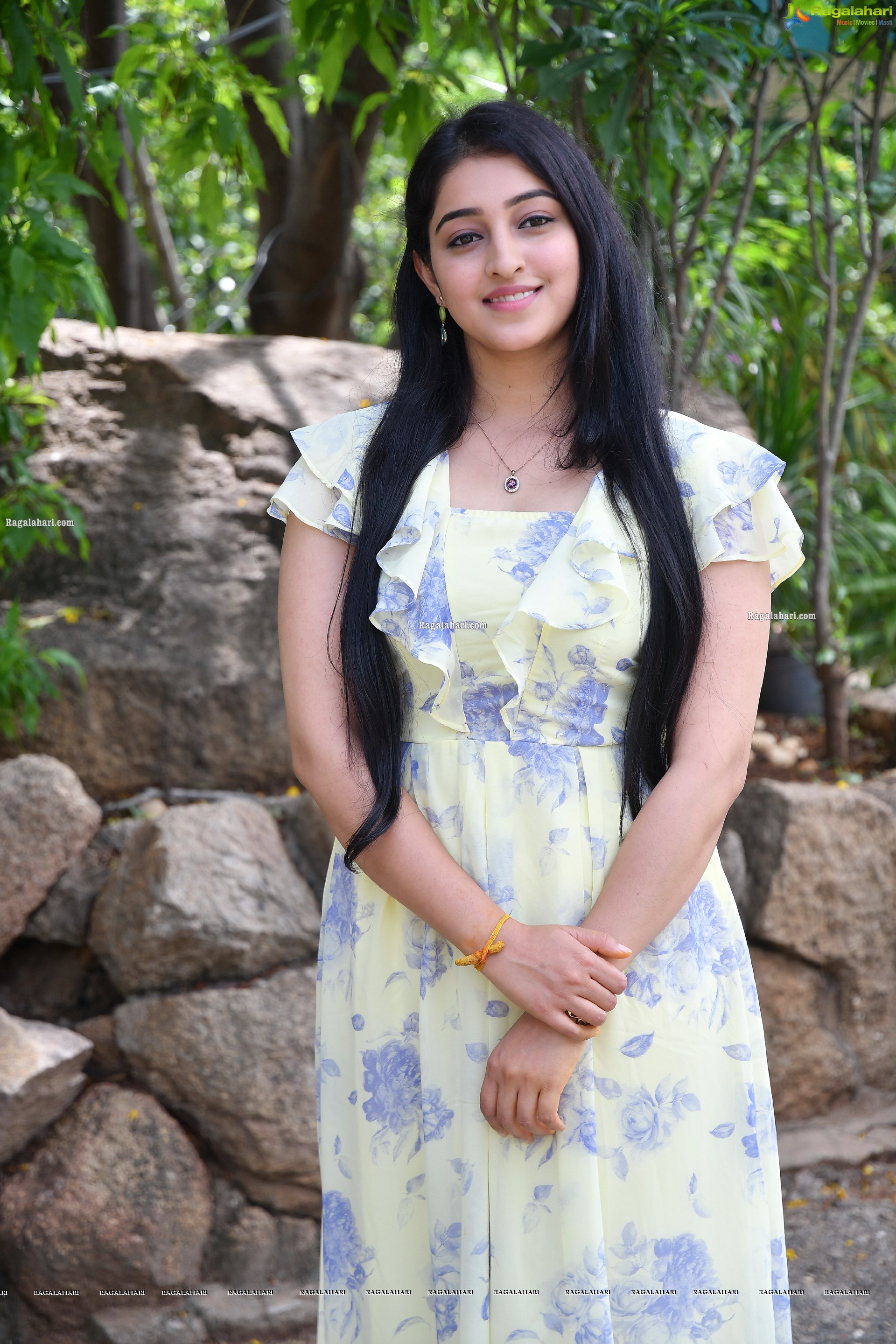 Mouryaani Latest Photoshoot Stills, HD Gallery