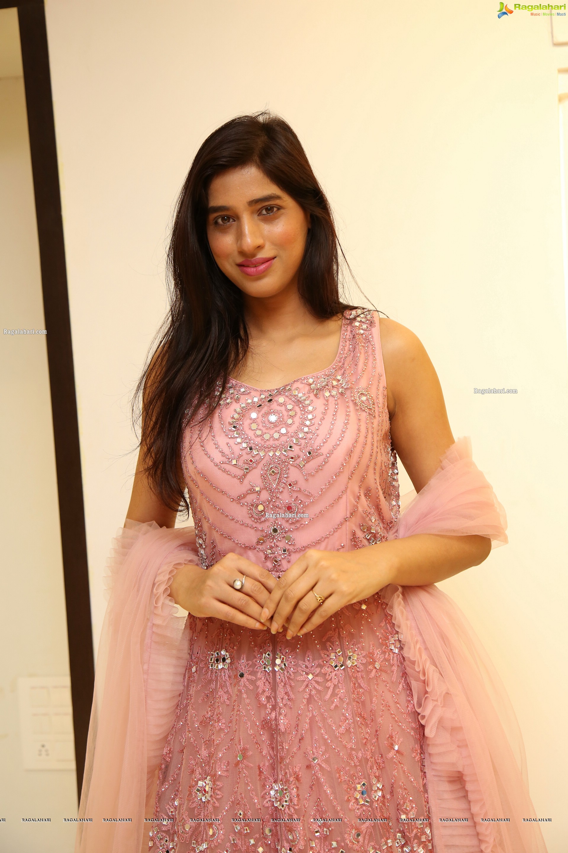 Naziya Khan in Pink Embellished Dress, HD Photo Gallery