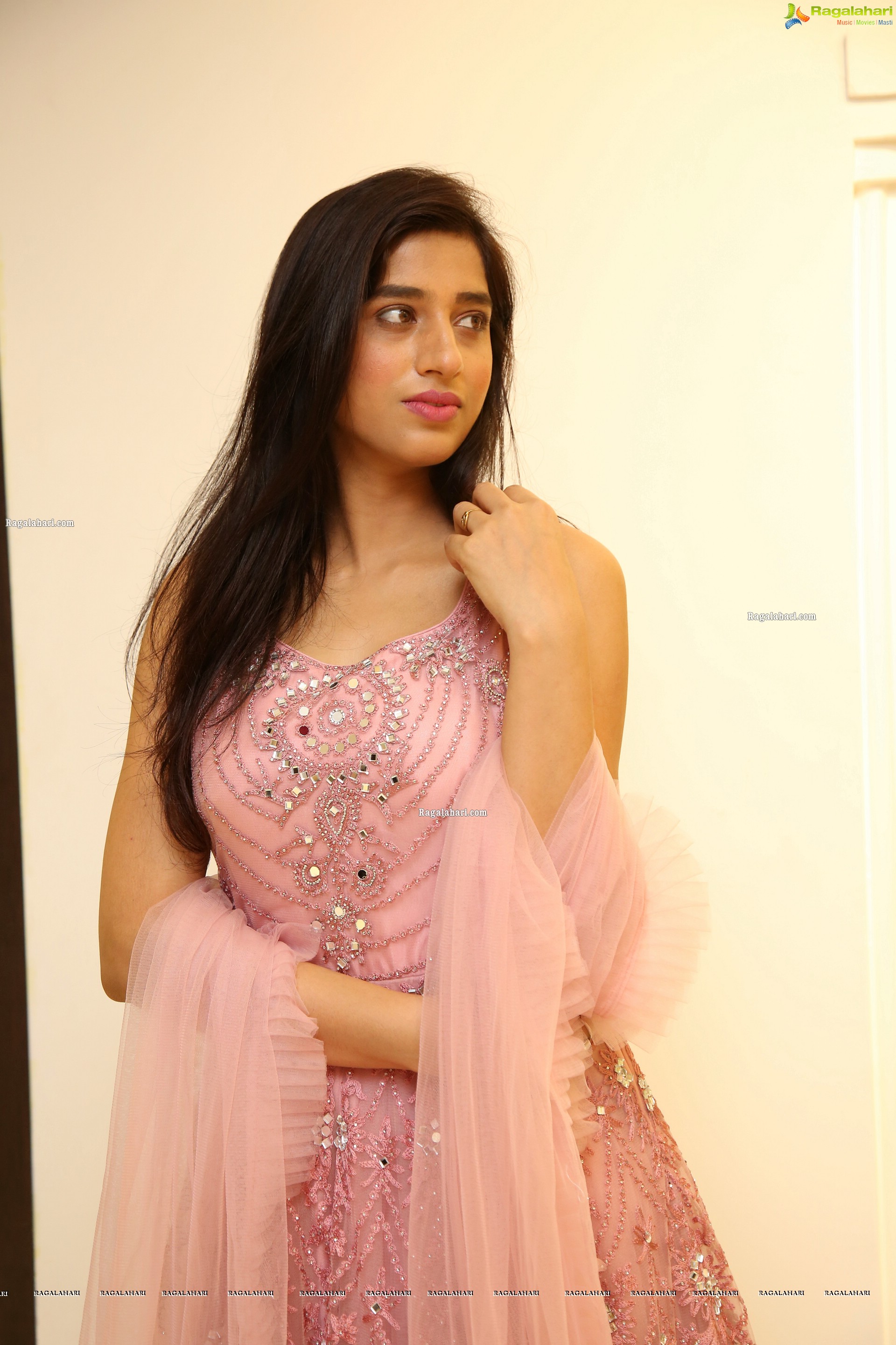 Naziya Khan in Pink Embellished Dress, HD Photo Gallery