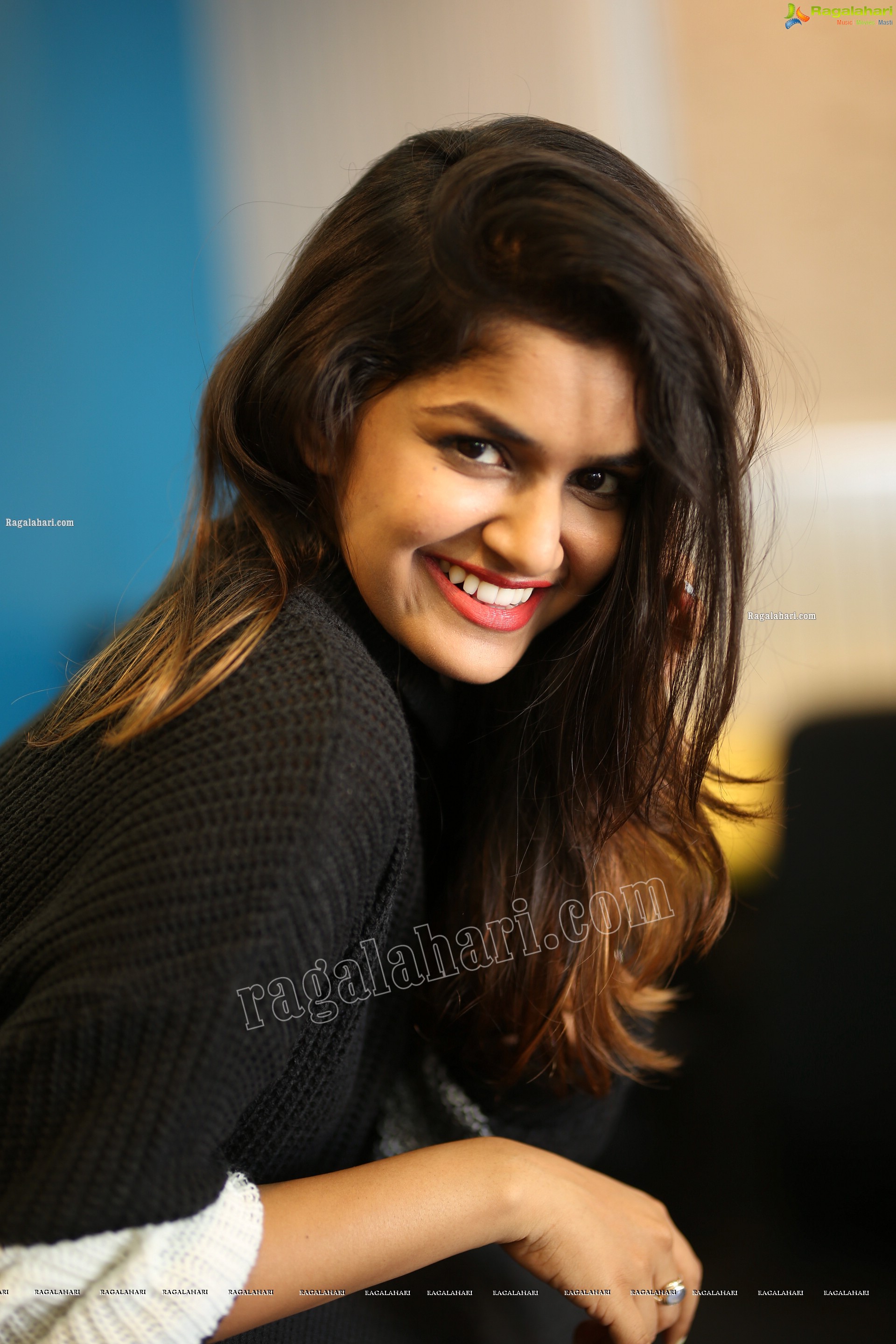 Sanjana Anand in Black Sweatshirt, HD Photo Gallery