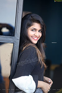 Sanjana Anand in Black Sweatshirt