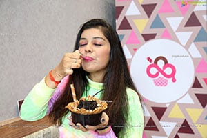 Shruthi Sharma Poses With an Ice Cream