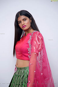 Sindhu Manthri in Green and Pink Lehenga Choli