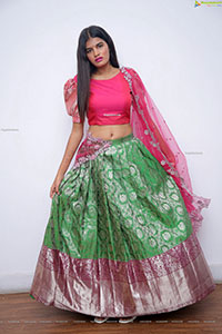 Sindhu Manthri in Green and Pink Lehenga Choli