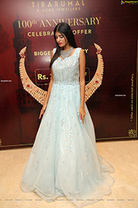 Sindhu Manthri Showcases a Collection of Tibarumal Jewellers