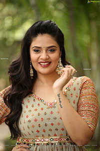 Sreemukhi HD Stills at Crazy Uncles Movie Song Launch