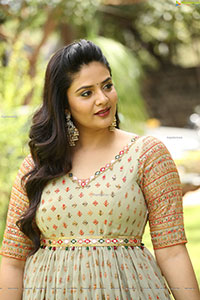 Sreemukhi HD Stills at Crazy Uncles Movie Song Launch