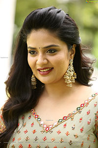 Sreemukhi HD Stills at Crazy Uncles Movie Song Launch