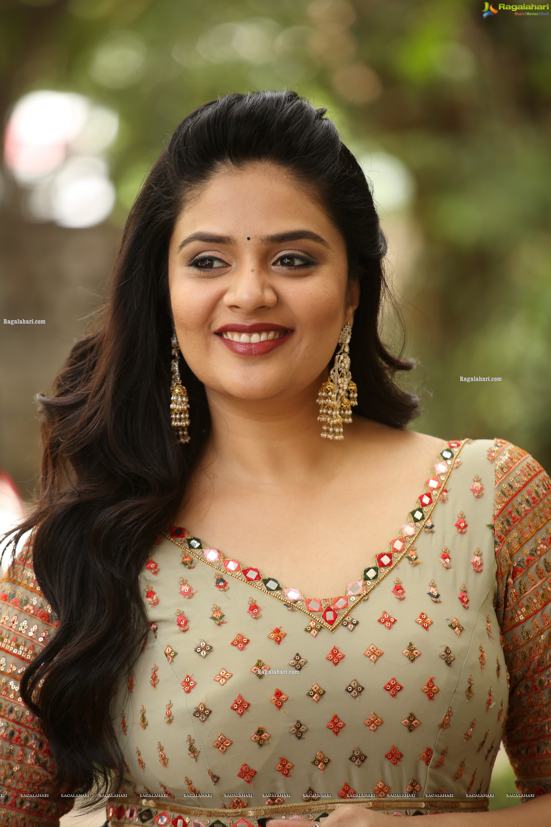 Sreemukhi at Crazy Uncles Movie Song Launch, HD Photo Gallery