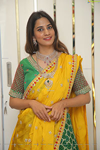 Tejal Tammali Poses With Jewellery