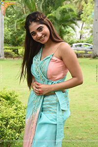 Akshitha Vivat at Maro Prapancham Press Meet