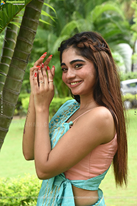 Akshitha Vivat at Maro Prapancham Press Meet