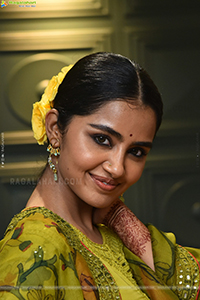 Anupama Parameswaran Stills