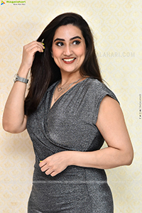 Anchor Manjusha at The Warrior Success Meet