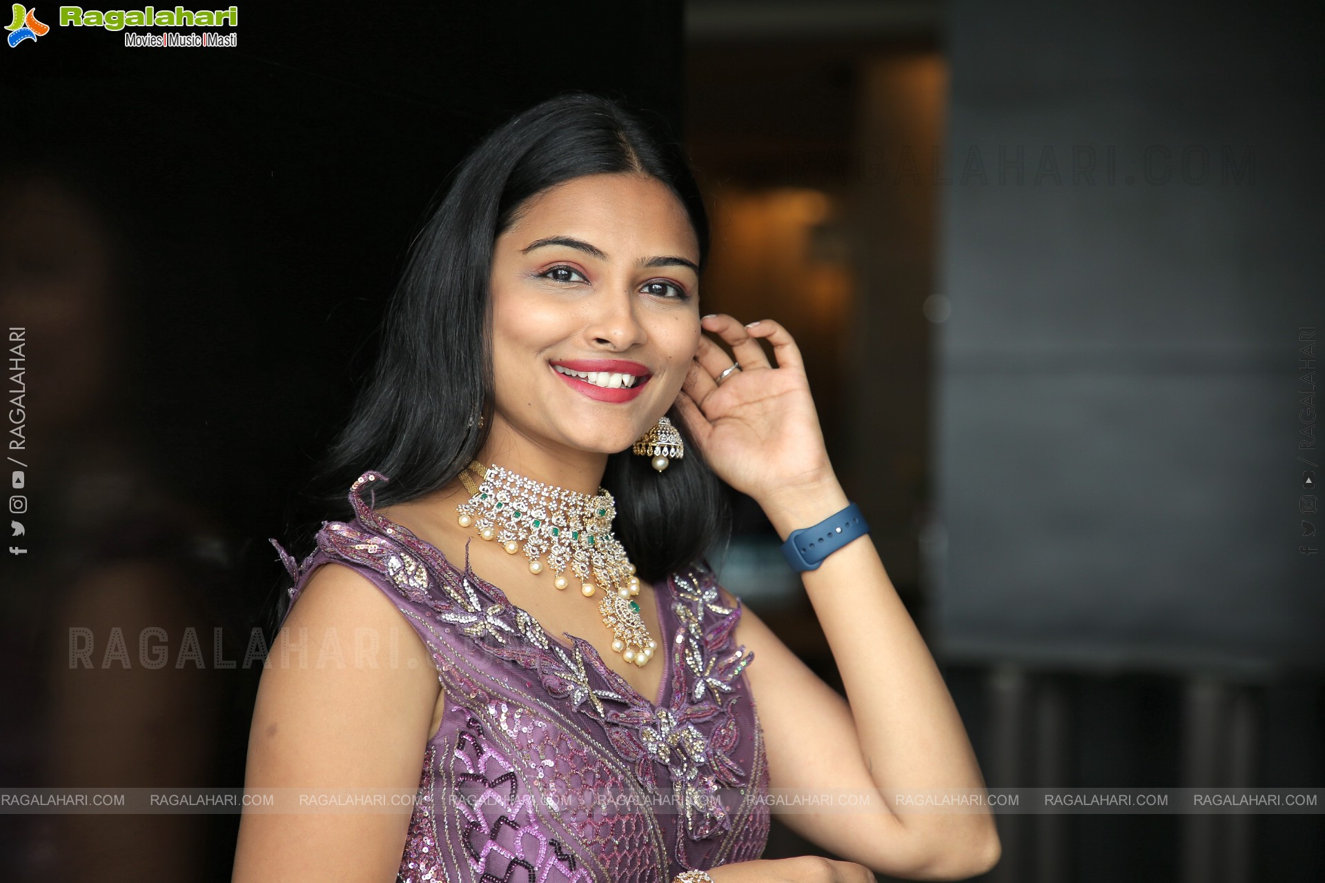 Priya Inturu Poses With Jewellery, HD Photo Gallery