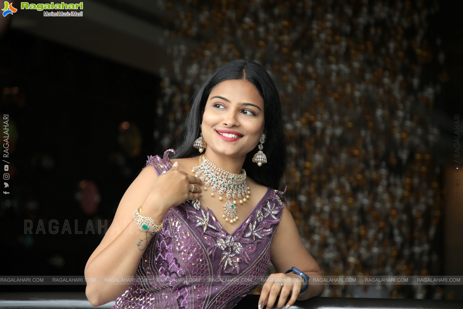 Priya Inturu Poses With Jewellery, HD Photo Gallery