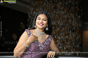 Priya Inturu Poses With Jewellery