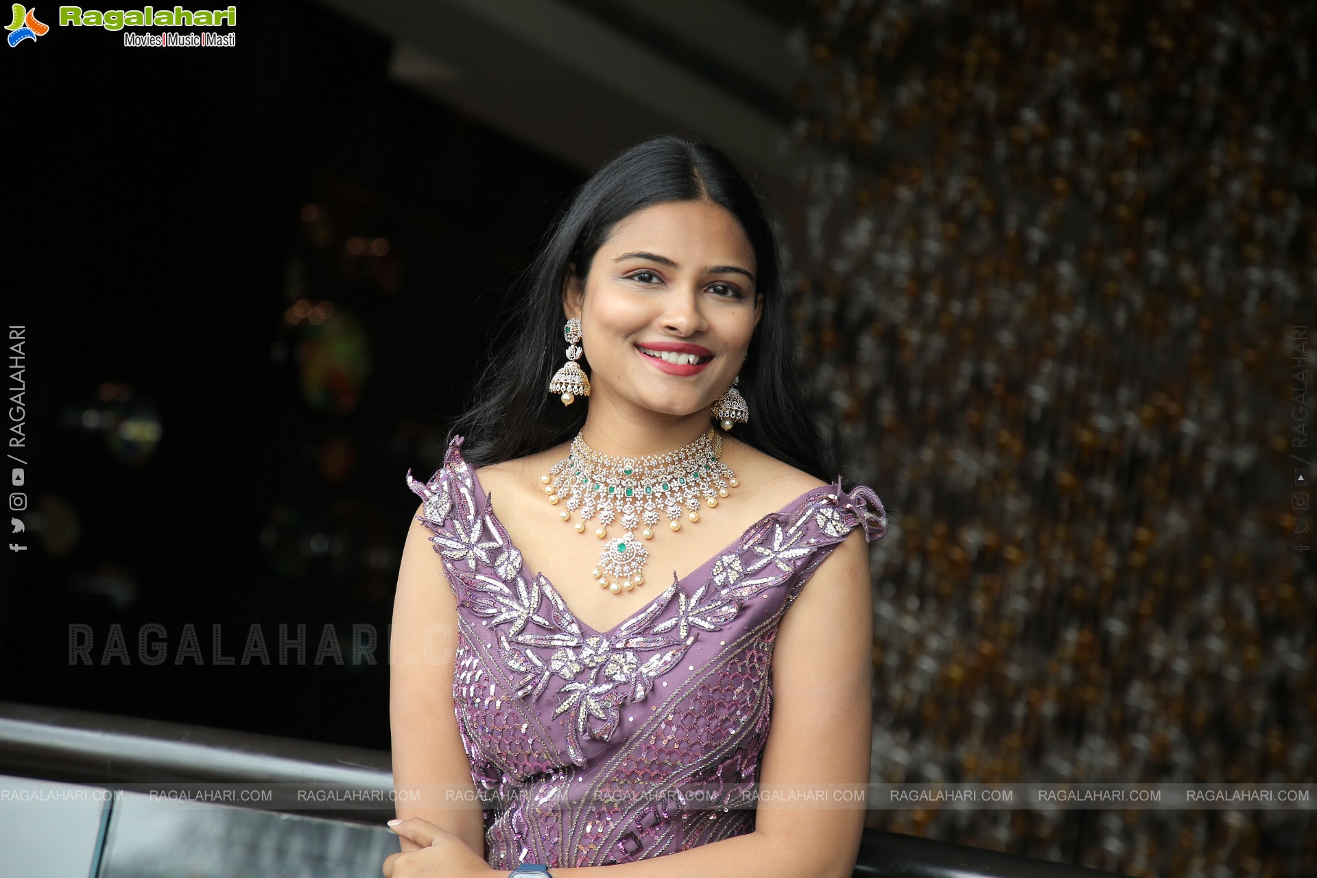 Priya Inturu Poses With Jewellery, HD Photo Gallery