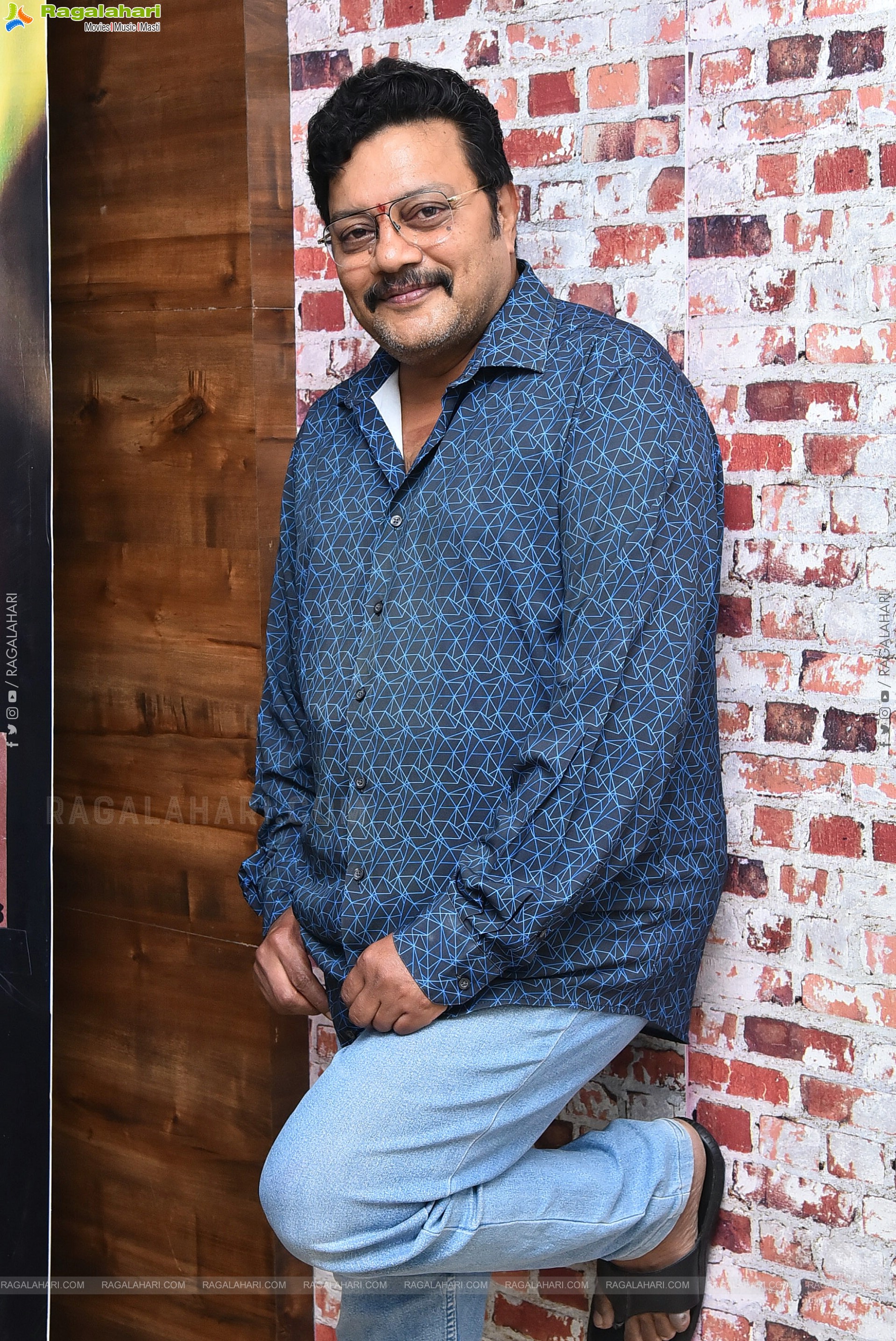 Saikumar at Gandhara Movie Interview, HD Photo Gallery