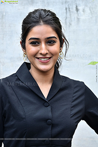 Sakshi Vaidya at Agent Teaser Launch