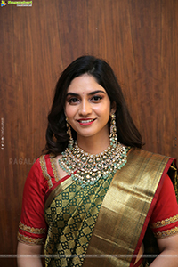 Actress Sandra Suhasini Jaichandran Stills