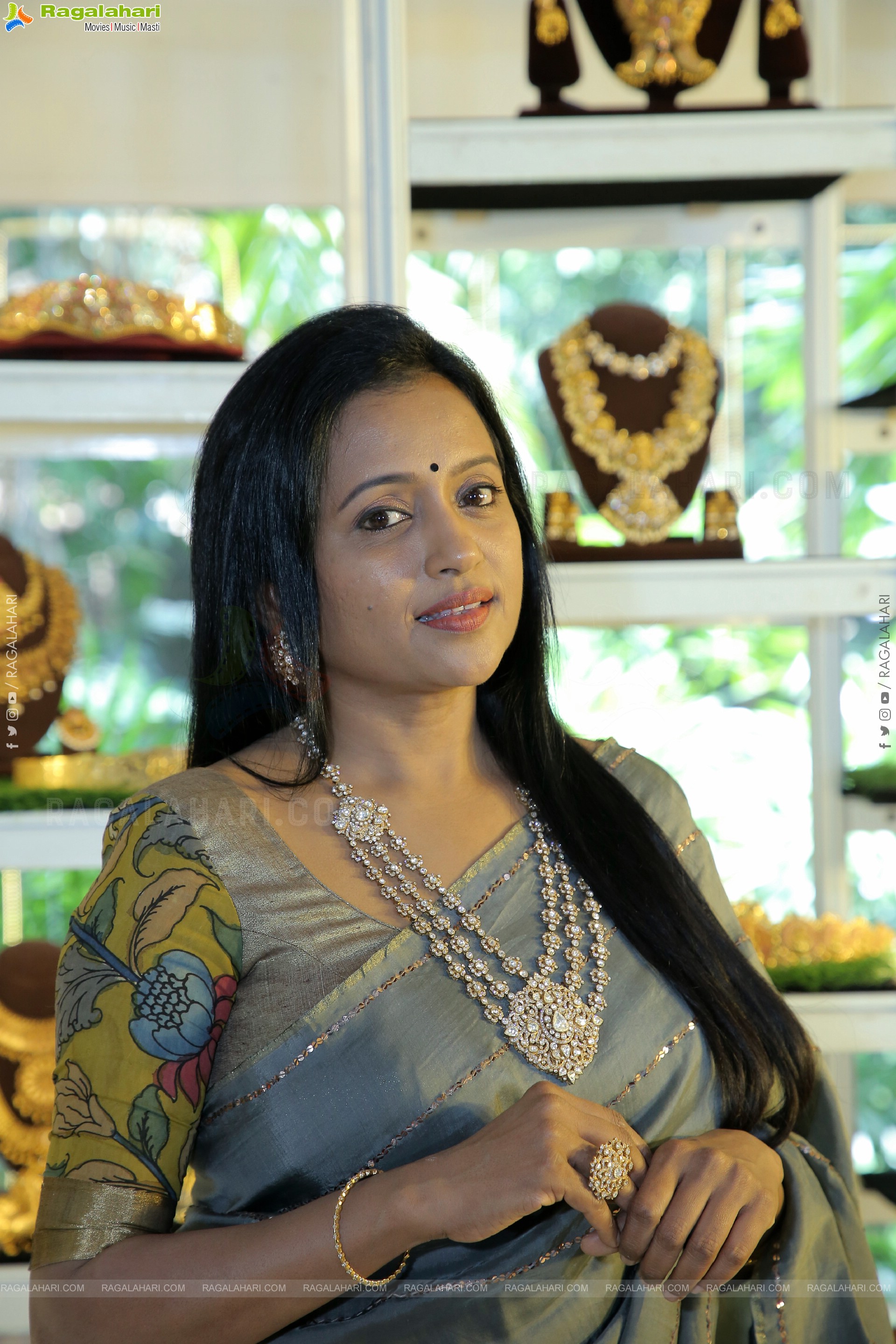 Suma Kanakala Stills at C. Krishnaiah Chetty Group Of Jewellers' Jewellery Exhibition