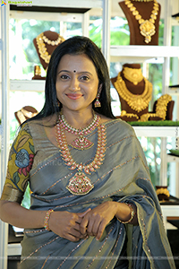 Suma Kanakala at C. Krishnaiah Chetty Jewellery