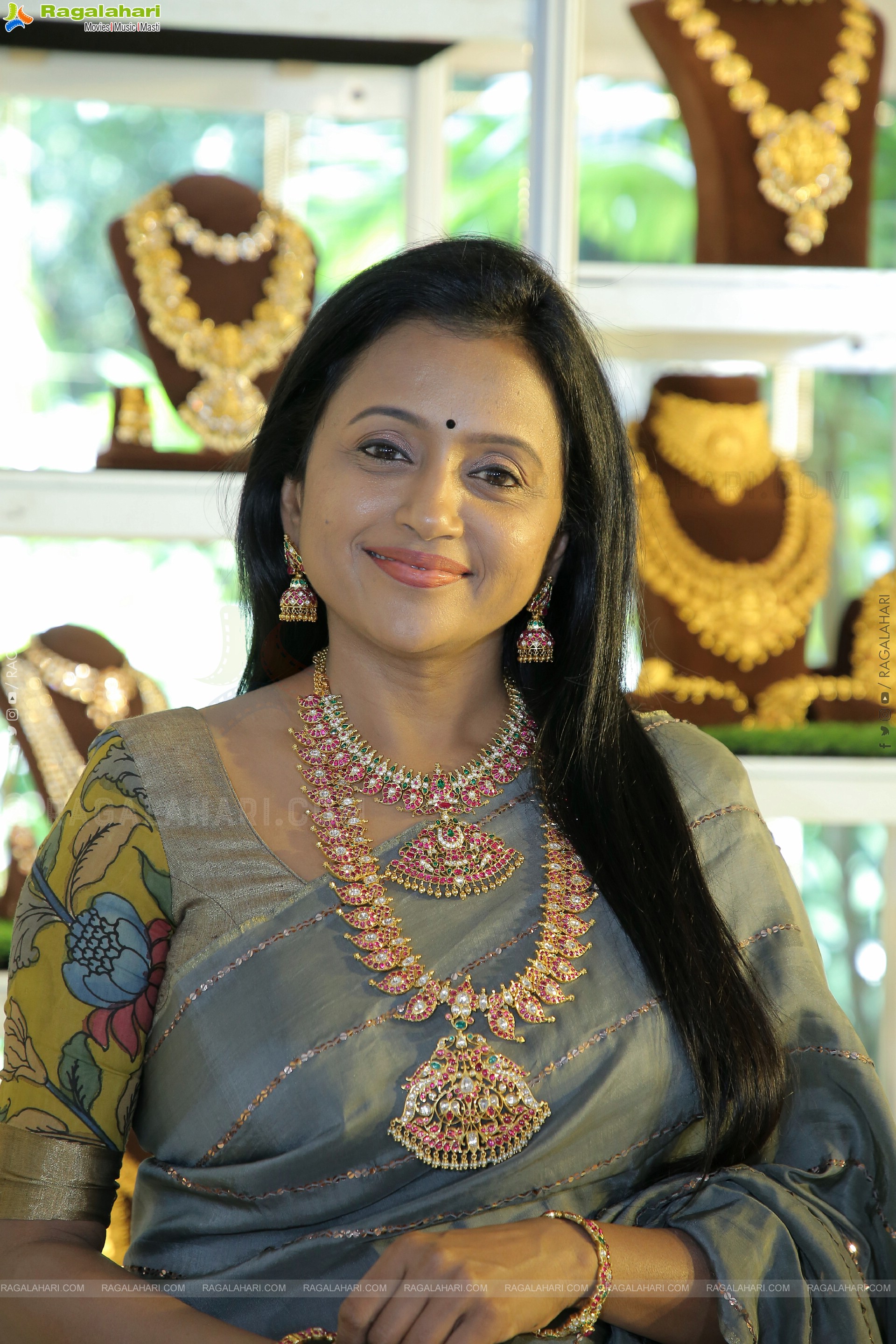 Suma Kanakala Stills at C. Krishnaiah Chetty Group Of Jewellers' Jewellery Exhibition