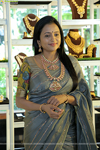 Suma Kanakala at C. Krishnaiah Chetty Jewellery