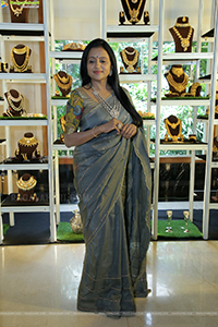 Suma Kanakala at C. Krishnaiah Chetty Jewellery