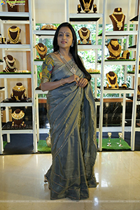 Suma Kanakala at C. Krishnaiah Chetty Jewellery