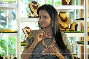 Suma Kanakala at C. Krishnaiah Chetty Jewellery