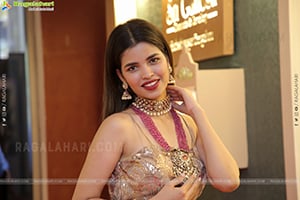 Urmila Chauhan Poses With Jewellery