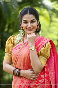 Aparna Janardanan at Love You Ram Pressmeet, HD Gallery