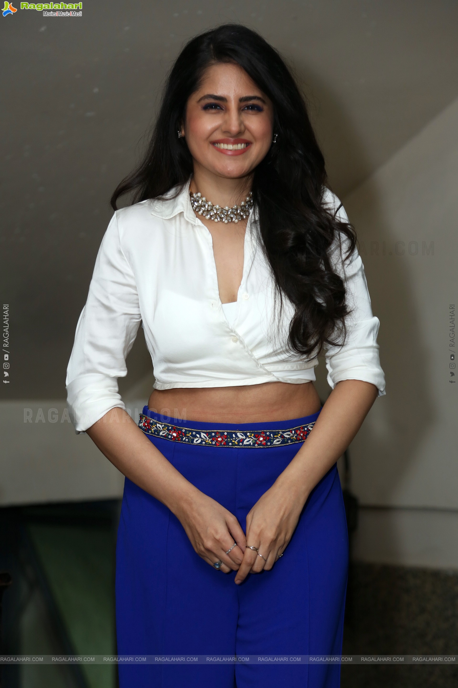 Garima Kaushal at Manu Charitra Prerelease Event, HD Gallery