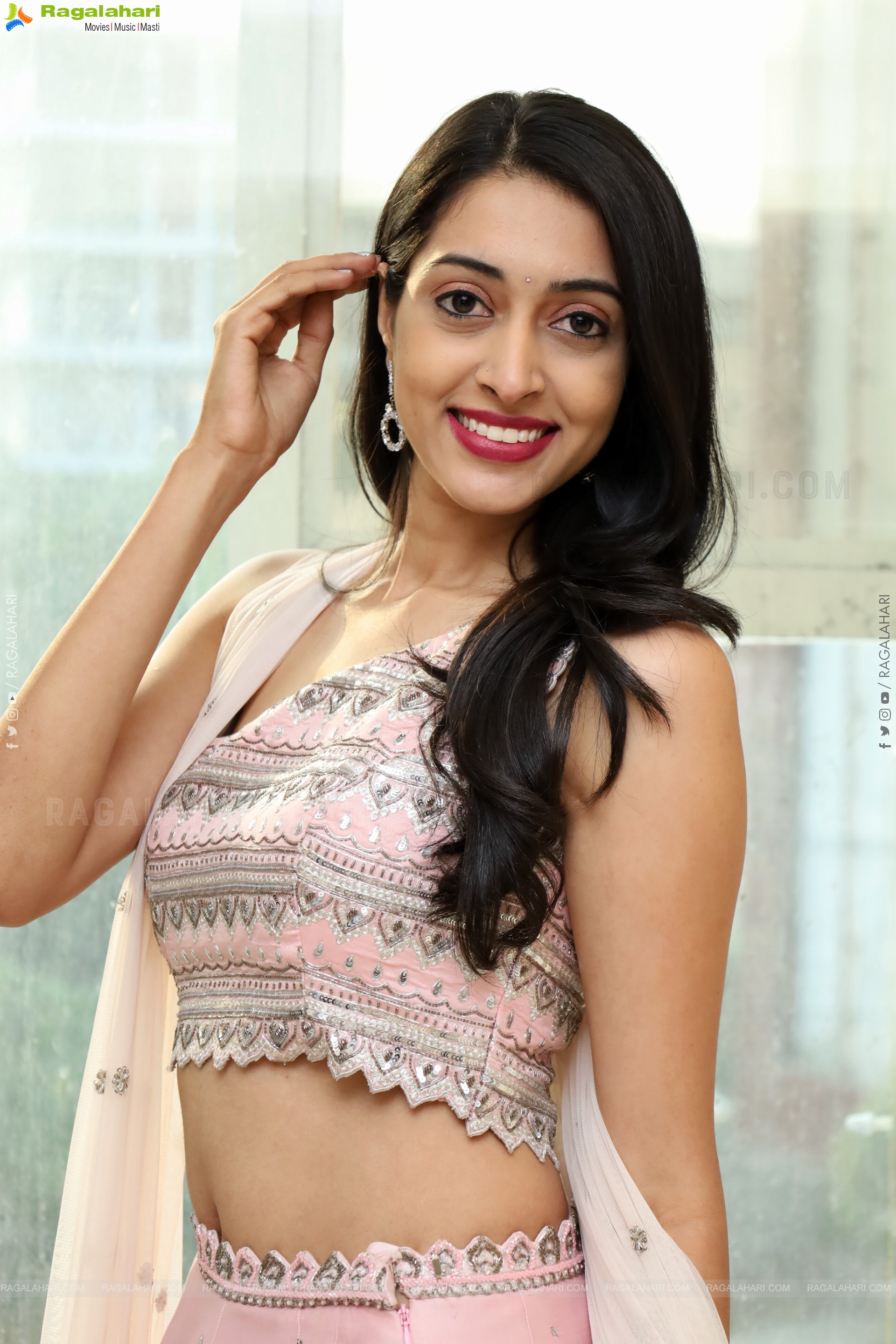 Lakshmi Ayalasomayajula Latest Stills, HD Gallery