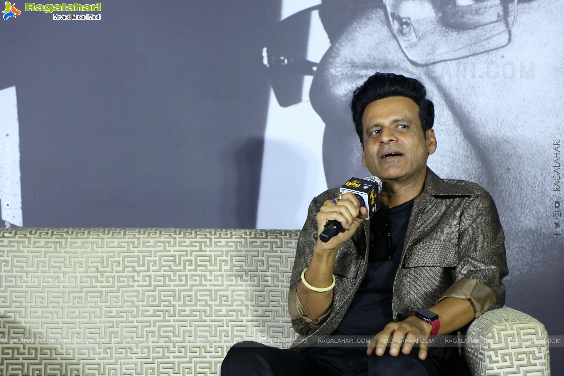 Manoj Bajpayee at Sirf Ek Bandaa Kaafi Hai Pressmeet, HD Gallery