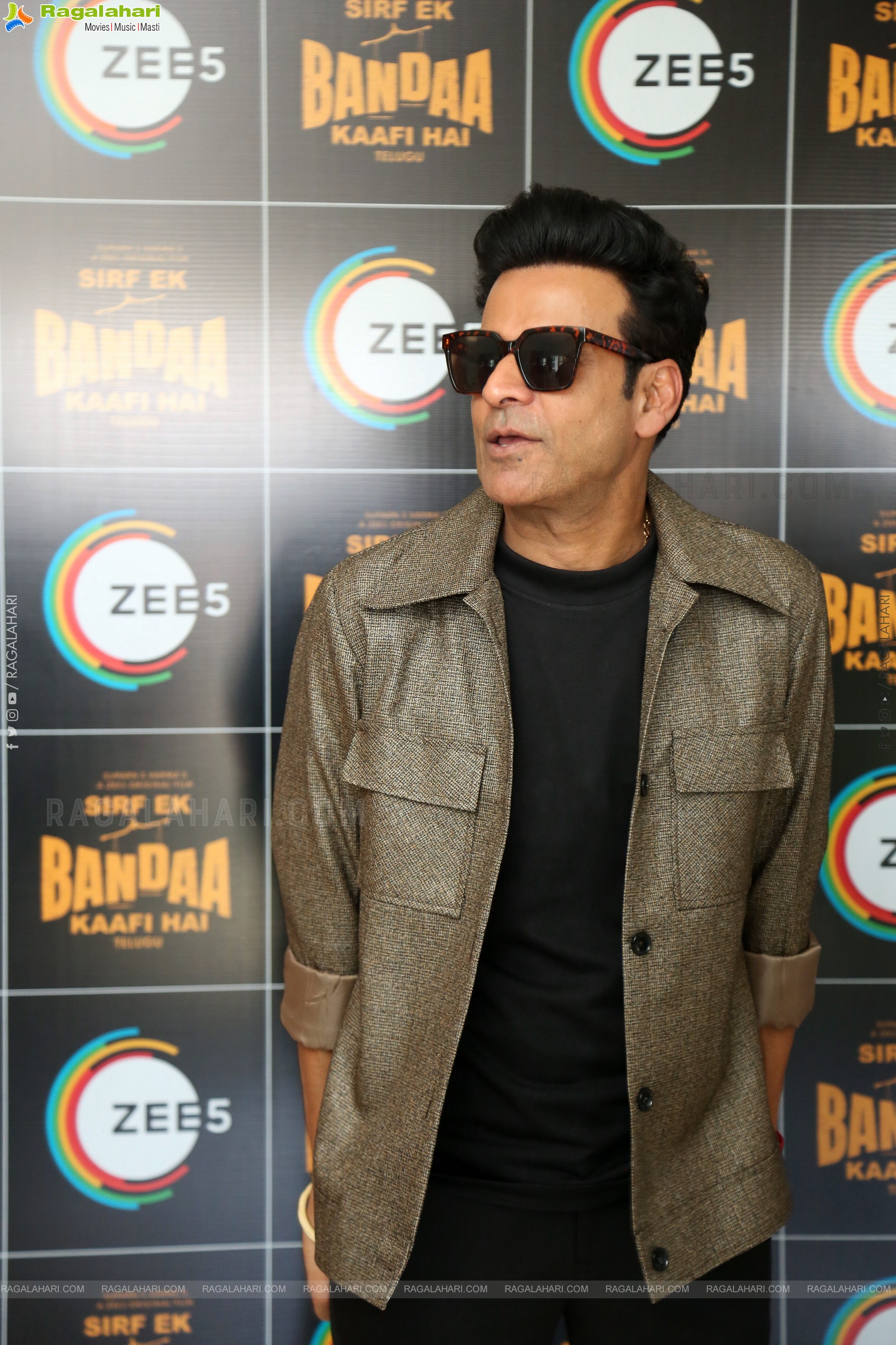 Manoj Bajpayee at Sirf Ek Bandaa Kaafi Hai Pressmeet, HD Gallery