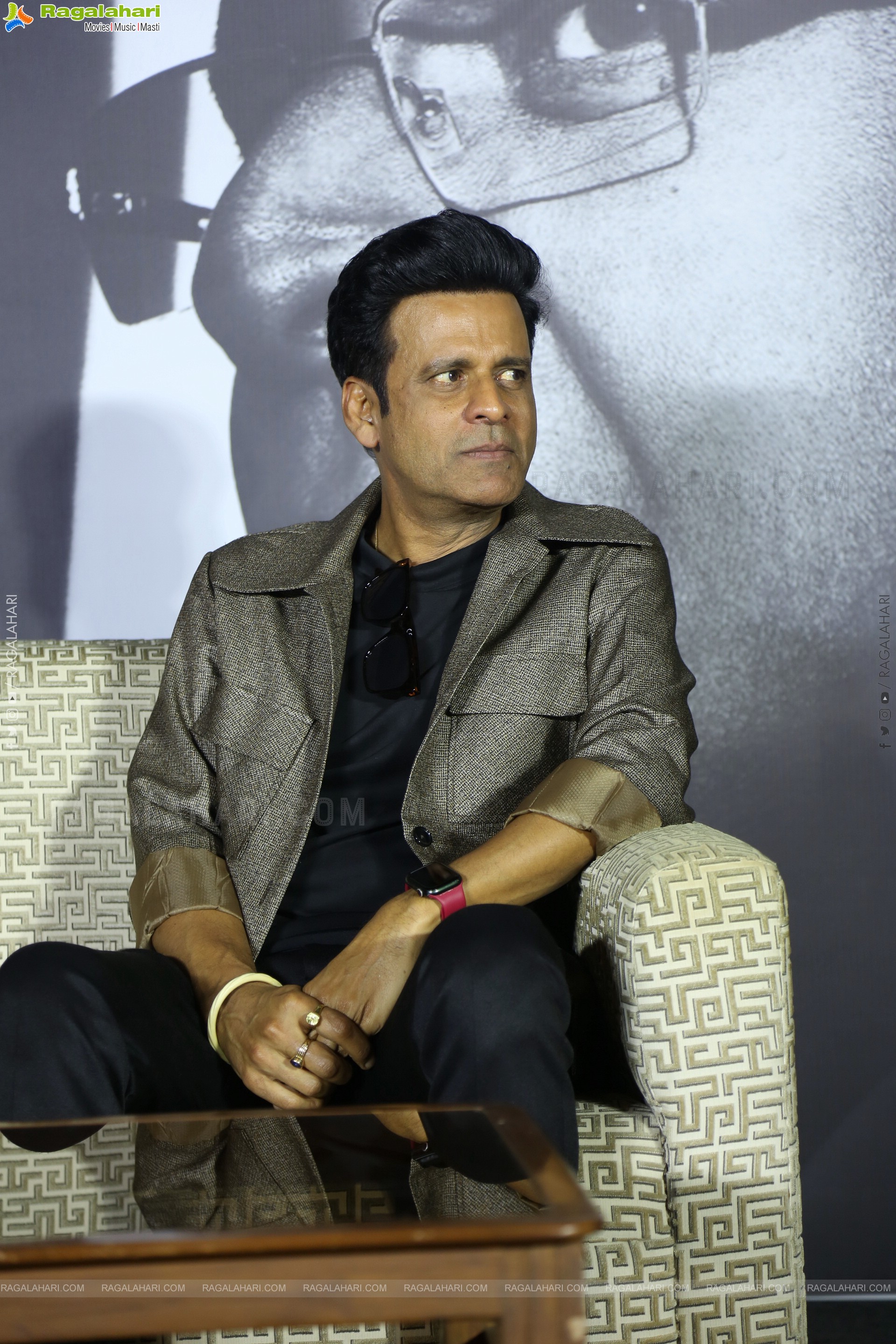 Manoj Bajpayee at Sirf Ek Bandaa Kaafi Hai Pressmeet, HD Gallery